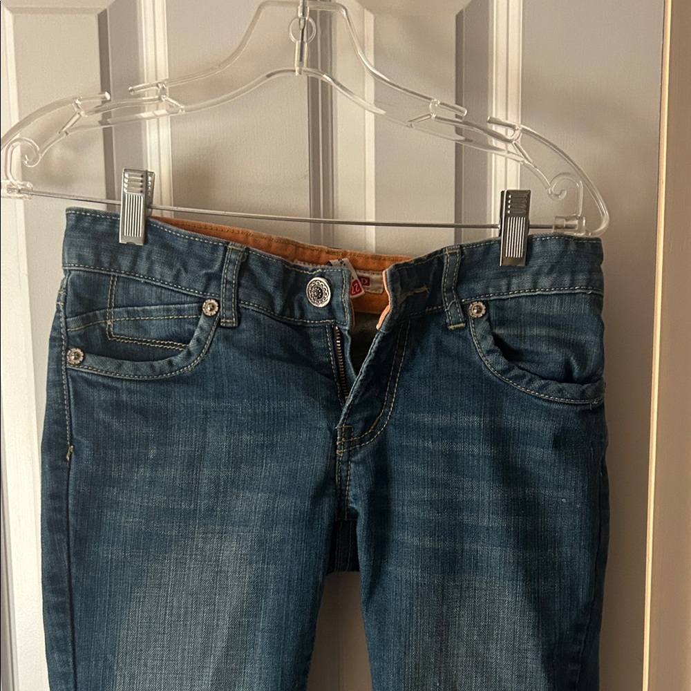 Bootcut blue jeans